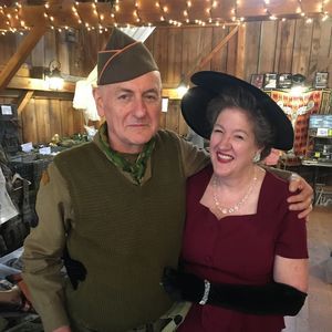 Meet your Posher, Elaine